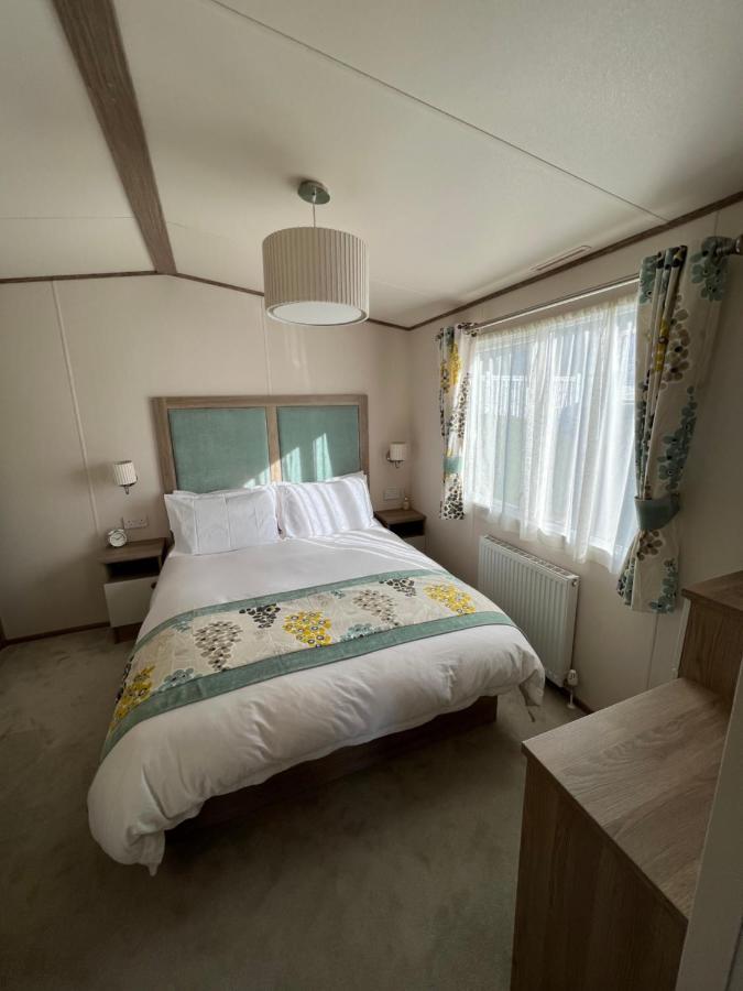 Anchors Rest - Family Caravan - Haven Lytchett Minster ภายนอก รูปภาพ